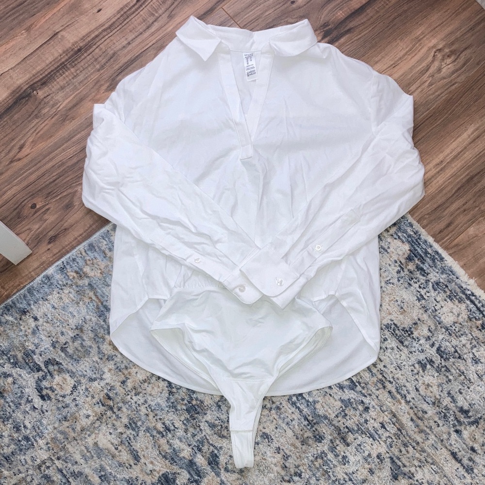 #69. 🆕 NWT - Spanx - V-neck, White Long Sleeve Button-Down Bodysuit Shirt